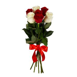 Букет из 7 красных и белых роз